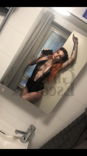 Emerence escort in Lakeside