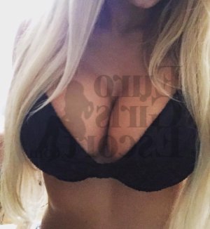 Andrese female escort girl in State College