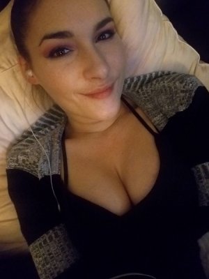 Marie-cécile call girls in Missouri City